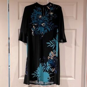 NWOT Roz & Ali Dress w/ Short Bell Sleeves 🍀